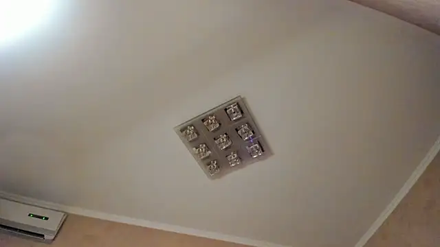 XXX chat uživo modela Diamond_D_