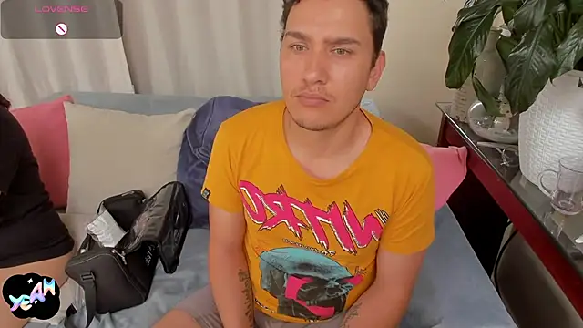 harry_onli Adlı Modelin Canlı XXX Sohbeti