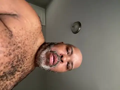 ChiRaqb8's Live XXX Chat