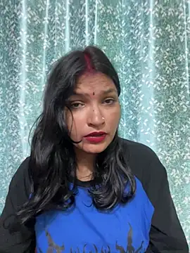 Chat +18 de Priyaa_1433 ao vivo