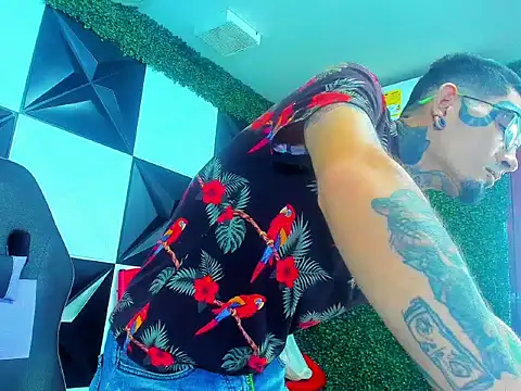Chat XXX ao vivo de Boy_tatto77