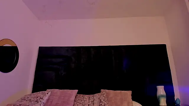 FaloonRoussel's Live XXX Chat