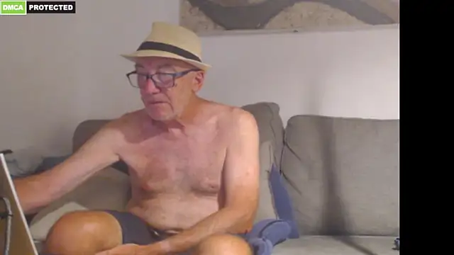 XXX chat uživo modela bluedae1