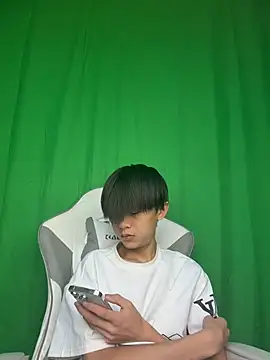 DD-101 Live XXX Chat