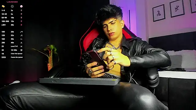 LyleBennett_ Obrolan Langsung XXX