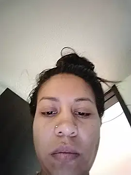 Chat +18 de Tiphanydirty3 ao vivo