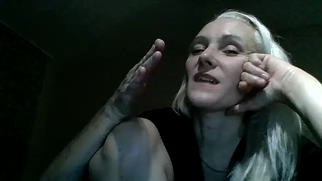 Chatroom XXX en direct de Calissako