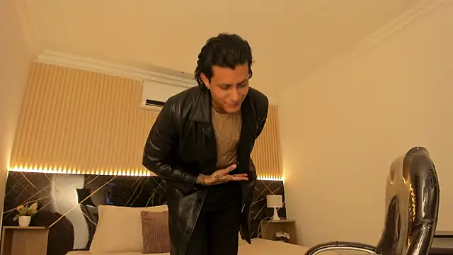 Damian_romanoff_'s Live XXX Chat