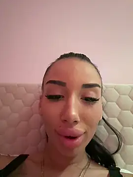 BlueEyes_BB Live XXX-chat