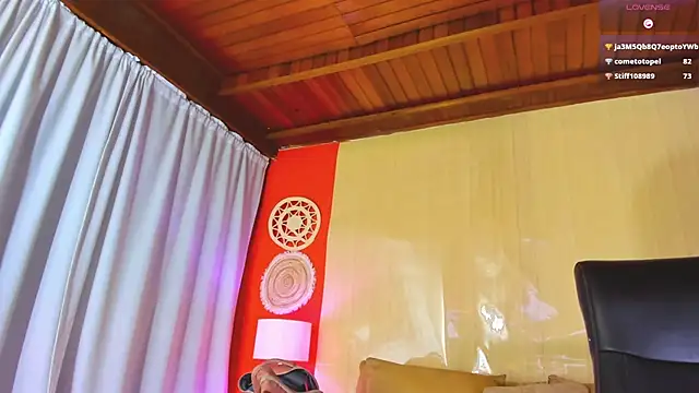 دردشة NikollSalas الجنسية المباشرة