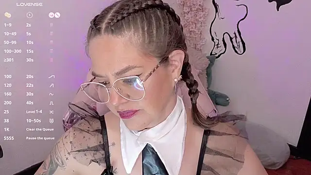 Luciifeer_'s Live XXX Chat