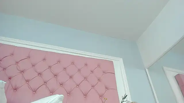SarahDoll__ Live XXX-Chat