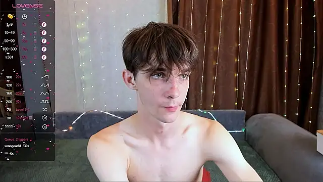 Aaron_Boom Adlı Modelin Canlı XXX Sohbeti