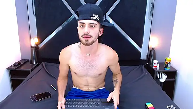 Lucas_Knight 라이브 XXX 채팅
