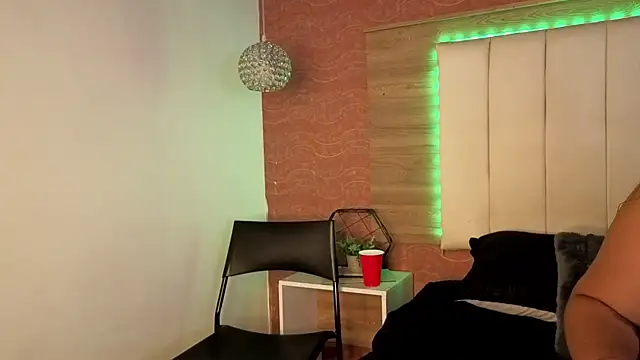 AgnesIvanova Chat XXX in diretta