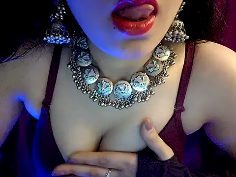 nadia_doll69's Live XXX Chat