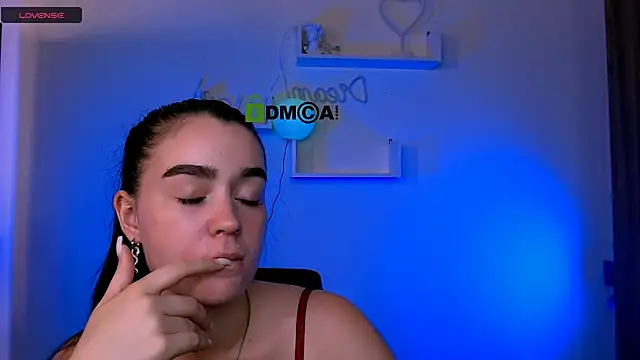 Онлайн чат XXX monica_xcx
