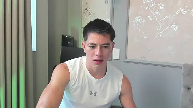 IanMancini's Live XXX Chat