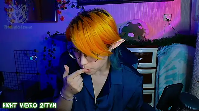 TrickyKitsunen Live XXX chat