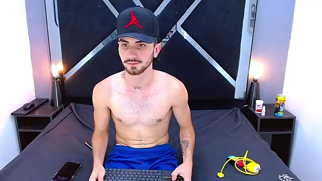 Lucas_Knight Live XXX Chat