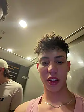 yoursexyjose Live XXX-Chat