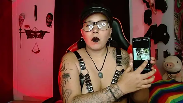 LilithSharon's Live XXX Chat