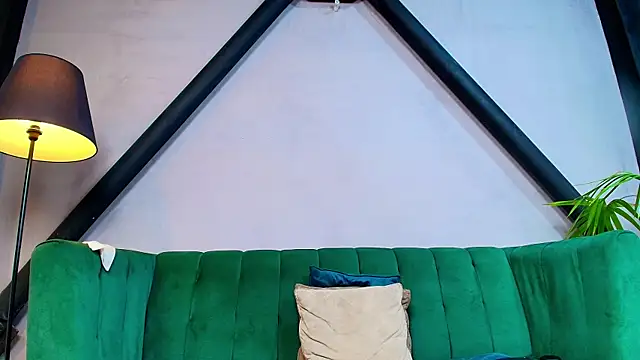 Chat XXX Live Vans_Ross