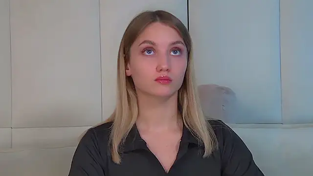 StacyEvances' Live XXX Chat