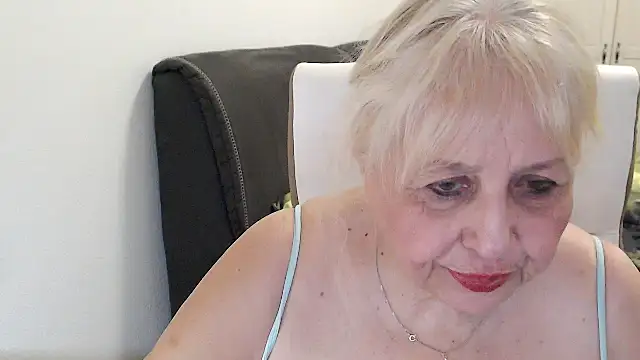 SusiLifeXXX élő XXX-chatje