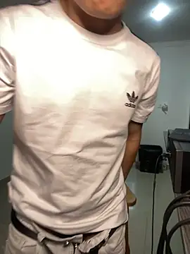 _Leo_Boy live XXX chat