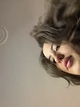 baddieem Chat XXX in diretta