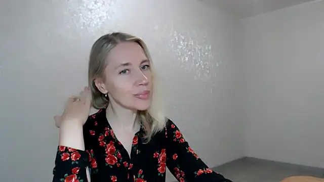 Javelinka Adlı Modelin Canlı XXX Sohbeti