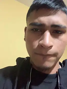 Emiliano_Reyes Chat XXX in diretta