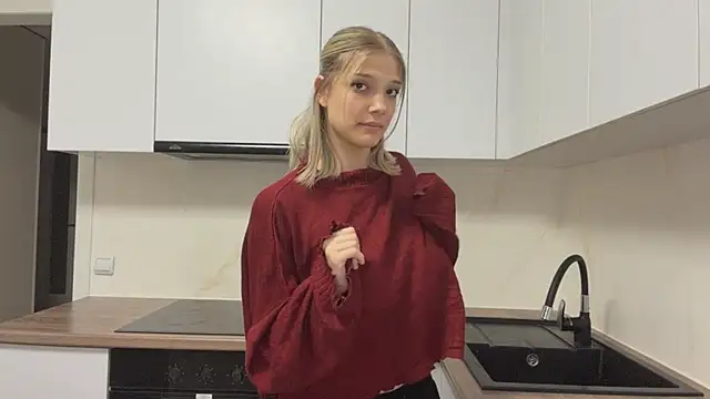 Carolini_i 即時 XXX 聊天