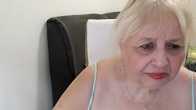 Chat +18 de SusiLifeXXX ao vivo