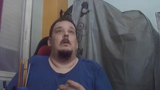 porkorossy: διαδικτυακό σόου στην κάμερα