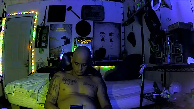 Buffshagswell's Live XXX Chat