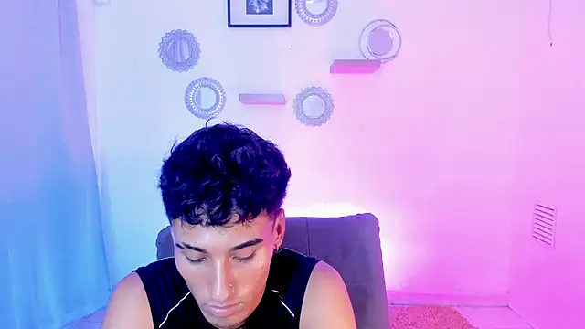 Matias_dirtyboy_ élő XXX-chatje