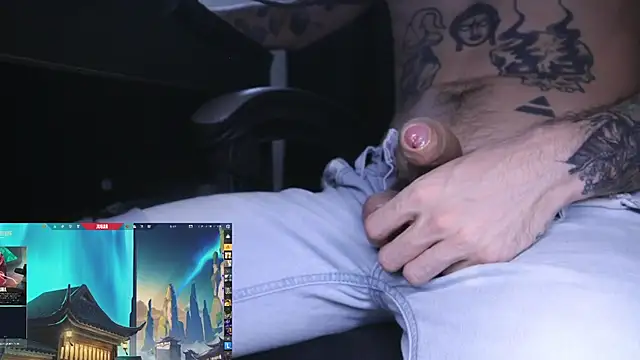hatsumotokyotouwu Chat XXX in diretta