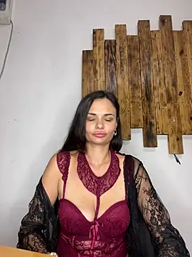 Show modela Julie_Tiff na web-kameri