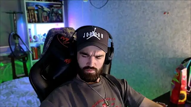 XXX chat uživo modela _Serious_Man