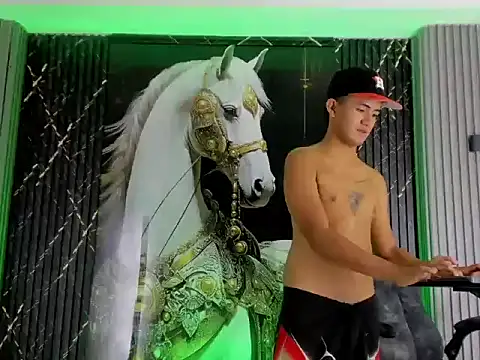 NIO_KLOUDS_ élő XXX-chatje