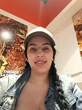 Luianna Chat XXX live