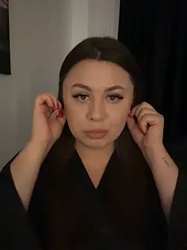 Sara_Hug live XXX chat