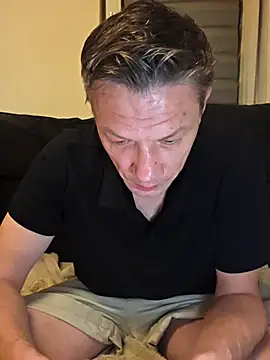Онлайн чат XXX tomek84
