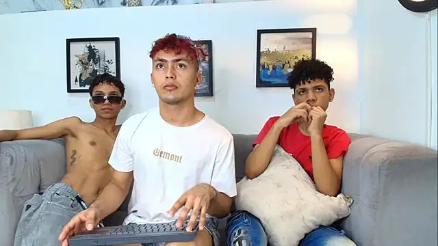 AVENGER_BOYS2026 라이브 XXX 채팅