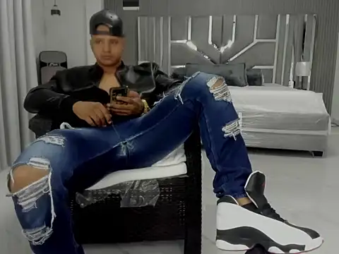 master_leathern Live XXX chat