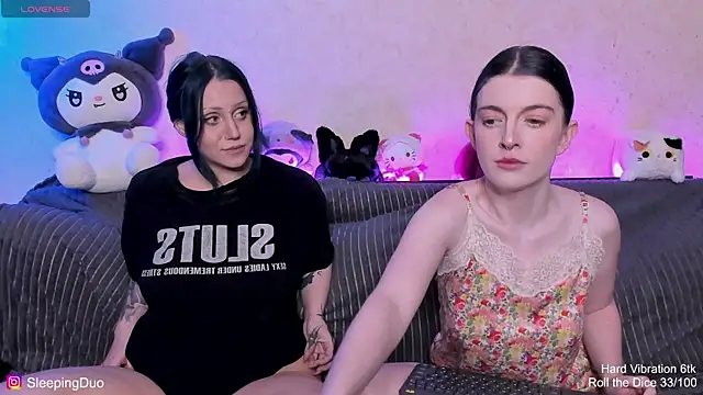 Chat XXX en directo de SleepingDuo