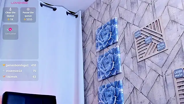 Chat +18 de sammyrose__ ao vivo