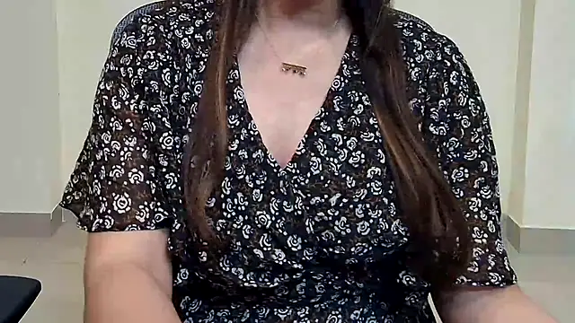 Živý XXX chat Nyra-Goddess